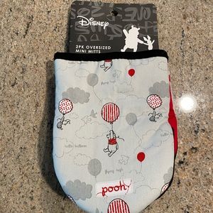Winnie the Pooh Mini Oven Mitts